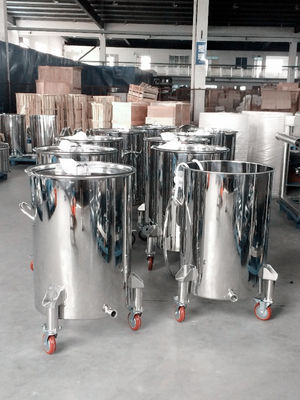 ভালো দাম 316L  Stainless Steel Water Bucket , Dairy Storage Tanks With Wheels অনলাইন