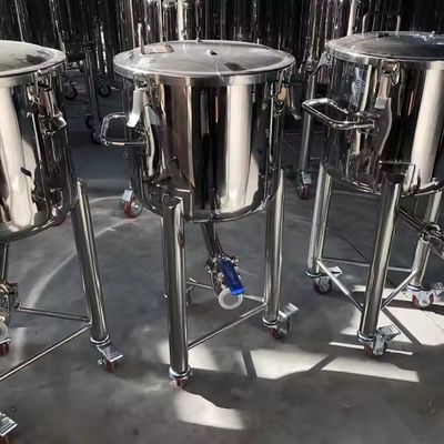 ভালো দাম custom made Water Stainless Steel Storage Tank With Wheels অনলাইন